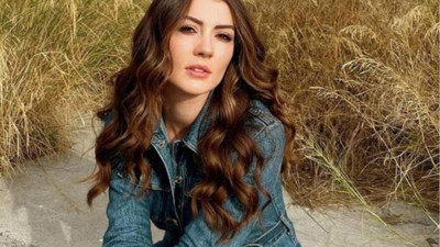 Burcu Özberk’in partneri belli oldu! Kraliçe dizisiyle dönüyor