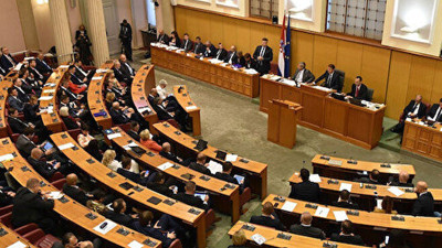 Hırvatistan’da iki bakan görevden alındı