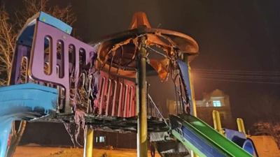 Edirne'de çocuk parkı yakıldı. 'Yazık değil mi'