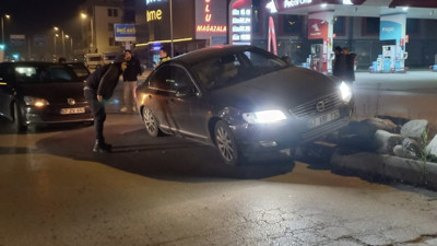 Kaza yaptı, aracını bırakıp gitti