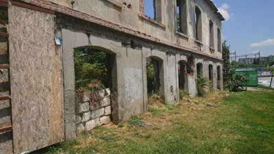 Yıkılma tehlikesindeki tarihi fabrikada Uğur Dündar detayı ortaya çıktı. 1970’e kadar iplik ihtiyacını karşılamıştı