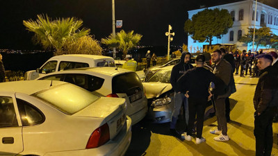 Virajı alamadı 4 aracı biçti