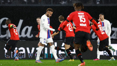 Messi de Neymar da kurtaramadı. PSG'ye Rennes şoku