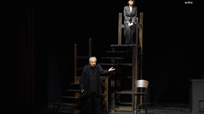 Nazım Hikmet İzmir'de Genco Erkal'la anıldı