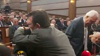 100 eski vekil Saraçhane'ye gitti: İmamoğlu'na destek ziyareti yaptı