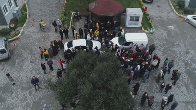 Fahiş aidat zamlarına tencereli tavalı protesto