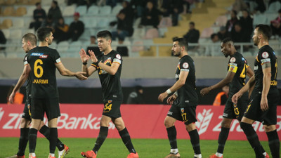 Kayserispor kupada çeyrek final biletini aldı