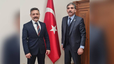 Sinan Ateş davasına atanan başsavcı vekilinin Bahçeli’nin sağ kolu ile fotoğrafı çıktı