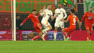 İşte penaltı pozisyonu. Alanyaspor isyanda