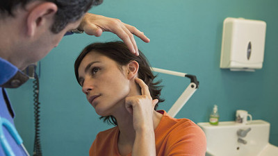 Kulağa kaçan su nasıl çıkartılır?