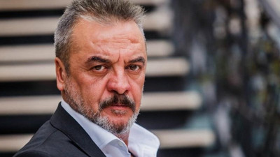 Ünlü oyuncu Mesut Akusta kaza geçirdi! Parmakları aracın altında kaldı