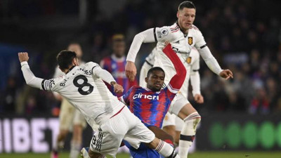 Weghorst ilk kez oynadı, Manchester United puan kaybetti