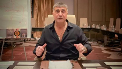 Sedat Peker gece yarısı bir twit paylaştı. 6 dakika tutup sildi. İşte o twit