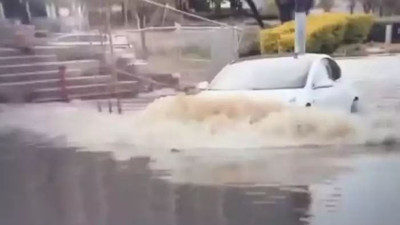 Tesla selde şov yaptı