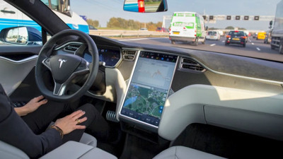 Tesla'dan büyük sahtekarlık. Yazılım direktörü itiraf etti