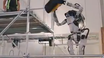 Türk insanı enflasyona boğdurulurken el oğlu bakın nasıl bir robot yaptı