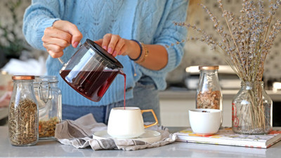 Bitki çaylarını sakın böyle içmeyin. Zararları büyük oluyor