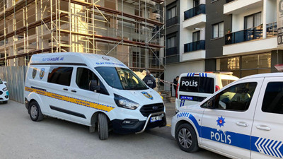 İnşaatın önünde erkek cesedi bulundu