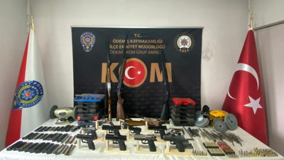 İzmir'de silah kaçakçılığı operasyonunda 4 şüpheli yakalandı