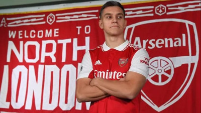 Leandro Trossard Arsenal'de. Ödenecek para dudak uçuklattı