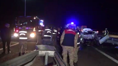 Otomobil kurtarıcıya çarptı