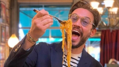 Şef Danilo çakma peynir kullanıyormuş. Parmesan peyniri yerine bakın ne yediriyormuş