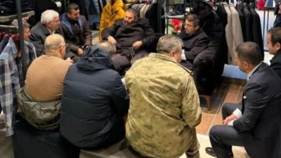 Erkam Yıldırım’ın karşısında oturan vali konuştu: Kendisi kilolu olduğu için öyle göründü. Lakayıt tavır olsa farkederdim