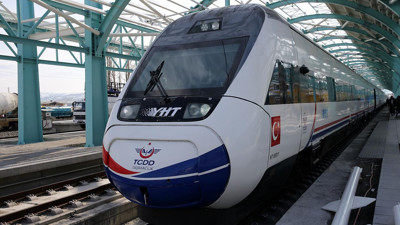 AKP’nin açılışını 7 defa ertelediği hızlı tren projesine harcanacak para 64 milyarı geçti