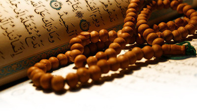 Recep ayında hangi tesbih ve zikirler çekilir? Üç aylarda hangi dualar okunur?