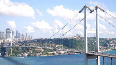 FSM'de izinsiz pankart