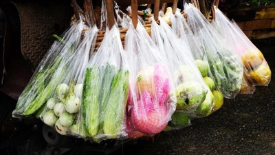 Ellerimizle eve kanser taşıyoruz