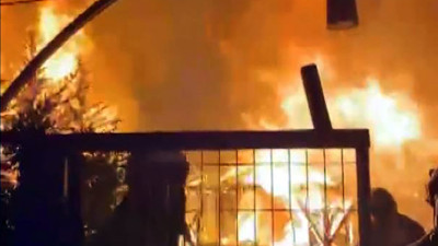 Küçükçekmece Gölü Sahili’nde restoran alev alev yandı