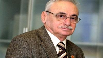 Orhan Erinç vefat etti. Gazetecilerin ve Cumhuriyet Gazetesi'nin efsanesiydi