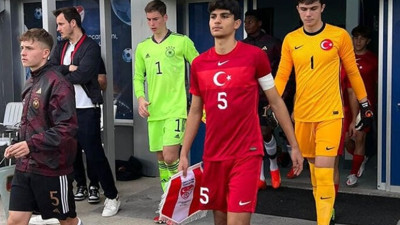 Galatasaray Fenerbahçe ile kapışırken Roma devreye girdi. Transfer tehlikede