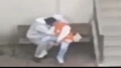 İstanbul'da cami avlusunda sığınmacı rezaleti