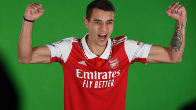 Arsenal Jakub Kiwior'u açıkladı (24 Ocak 2023)