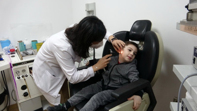 Çocuklarda işitme kaybına neden oluyor. Uzmanı peş peşe tedavileri sıraladı