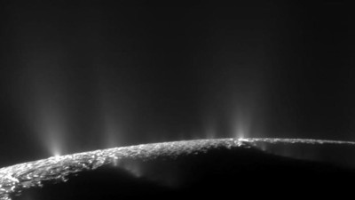 Satürn'ün uydusunda şaşırtan keşif. Dünya dışında yaşam olabilir mi?