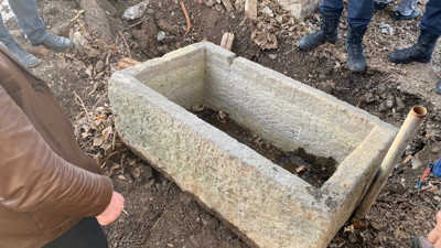 Tokat’ta evin bahçesinde lahit mezar ele geçirildi