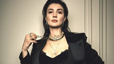 Burcu Özberk 'Kraliçe'yi anlattı. ''Güçlü bir kadın izleyeceğiz''