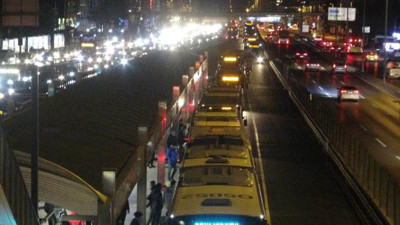 Avcılar'da metrobüs arızası