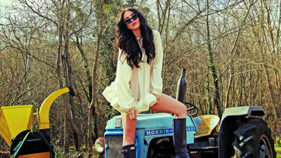 Özge Gürel’den eşi Serkan Çayoğlu ile ilgili itiraf! 5 ay önce evlenmişlerdi