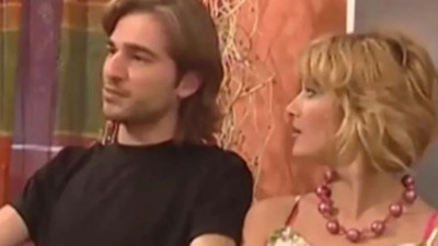 Nurgül Yeşilçay yıllar öncesine götürdü