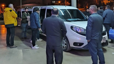 Yolda yürürken yorgun merminin hedefi oldu