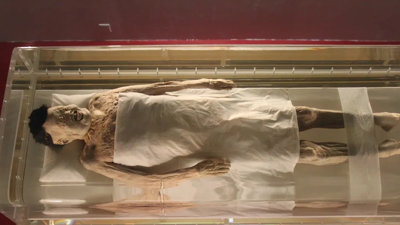 2100 yaşındaki mumya günümüze kadar bozulmadan nasıl geldi?