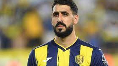 Ankaragücü'nde şok. Tolga Ciğerci ile yollar ayrıldı