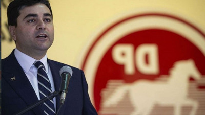 Gültekin Uysal ile Ümit Özdağ birbirine girdi: Zehir zemberek sözler