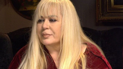 Zerrin Özer'e dava şoku