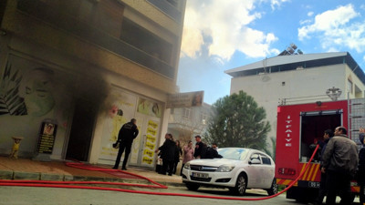 Güzellik merkezinde çıkan yangın panikletti