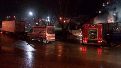 Isıtma soğutma sistemleri üreten fabrikada yangın çıktı